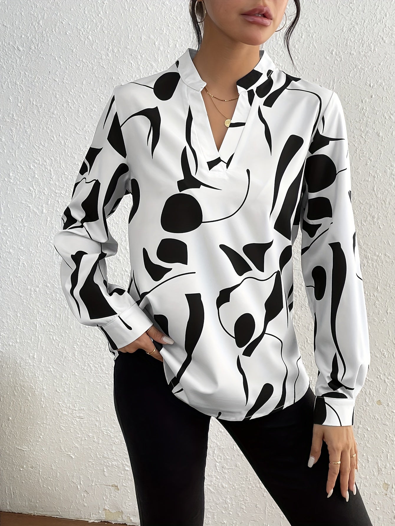 Chic Geometric V-Neck Blouse - Versatile Long Sleeve Design for Spring & Autumn, Essential Womens Fashion