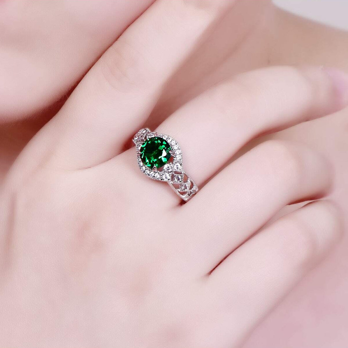 1pc S925 Sterling Silver Ethnic Style Ring, Inlaid Green Cubic Zirconia Ring, Fashionable And Versatile Jewelry For Engagement, Wedding, Anniversary, Or Special Occasions